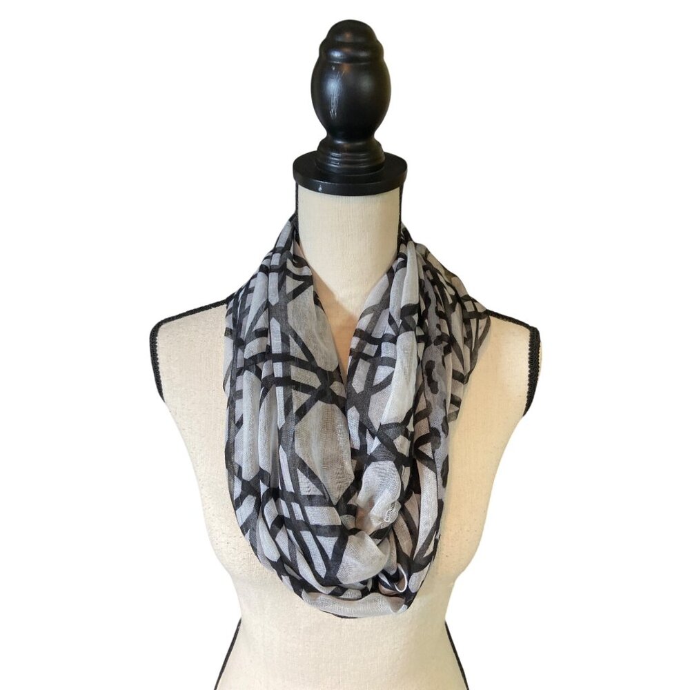 Womens nfinity Scarf Sheer Black White Geometric Animal Lightweight Accessory